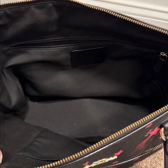 Coach Gallery Tote Bag with Disco Star Print - Picture 15 of 16